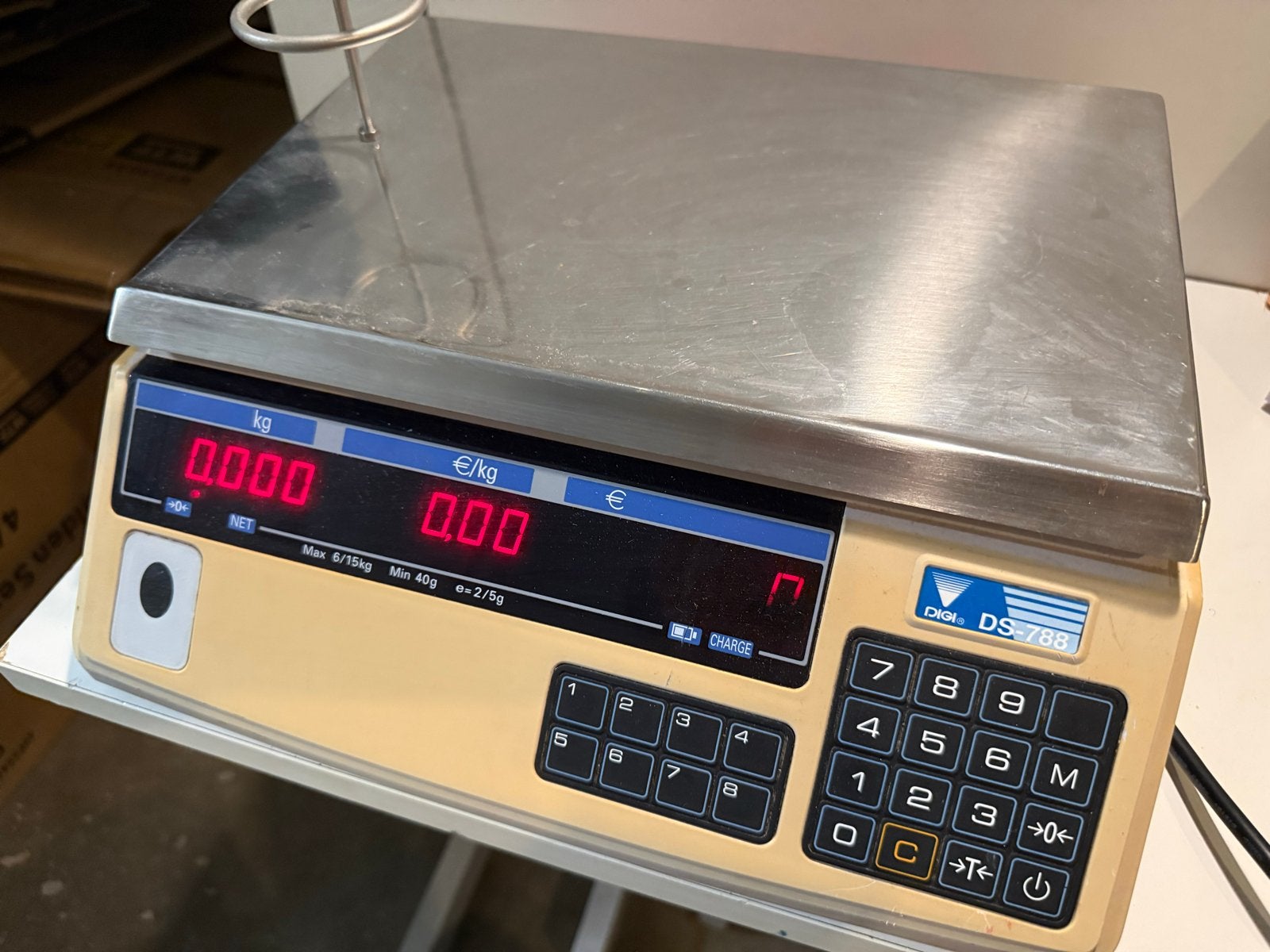 Digitale vintage winkelweegschaal - DIGI DS-788, Witgoed en Apparatuur, Weegschalen, Gebruikt, Winkelweegschaal, 1 tot 500 gram