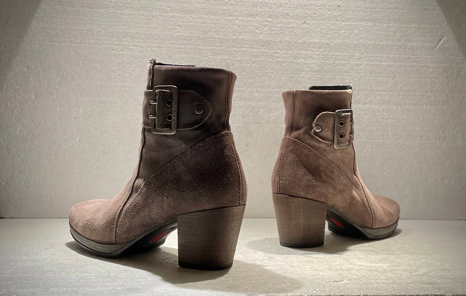 Wolky Comfort enkel laarzen zacht grijs 41, Kleding | Dames, Ophalen of Verzenden, Lage of Enkellaarzen