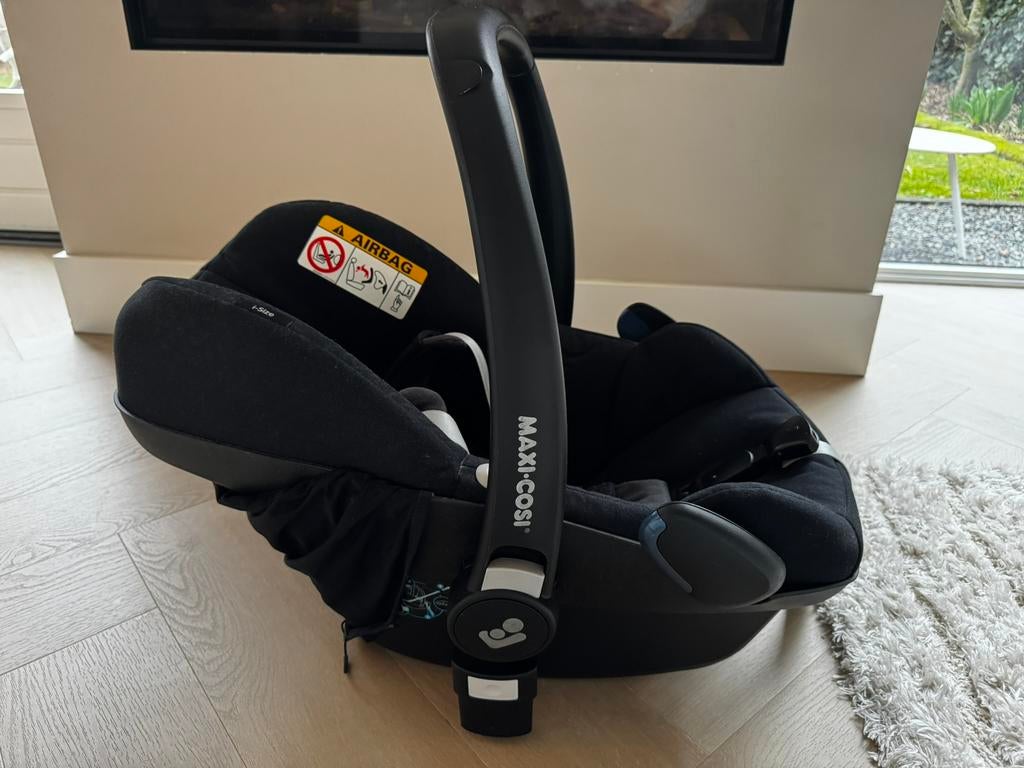 Maxi Cosi Pebble Pro I-size (incl base), Kinderen en Baby's, Autostoeltjes, Ophalen, Zo goed als nieuw, Isofix, 0 t/m 13 kg