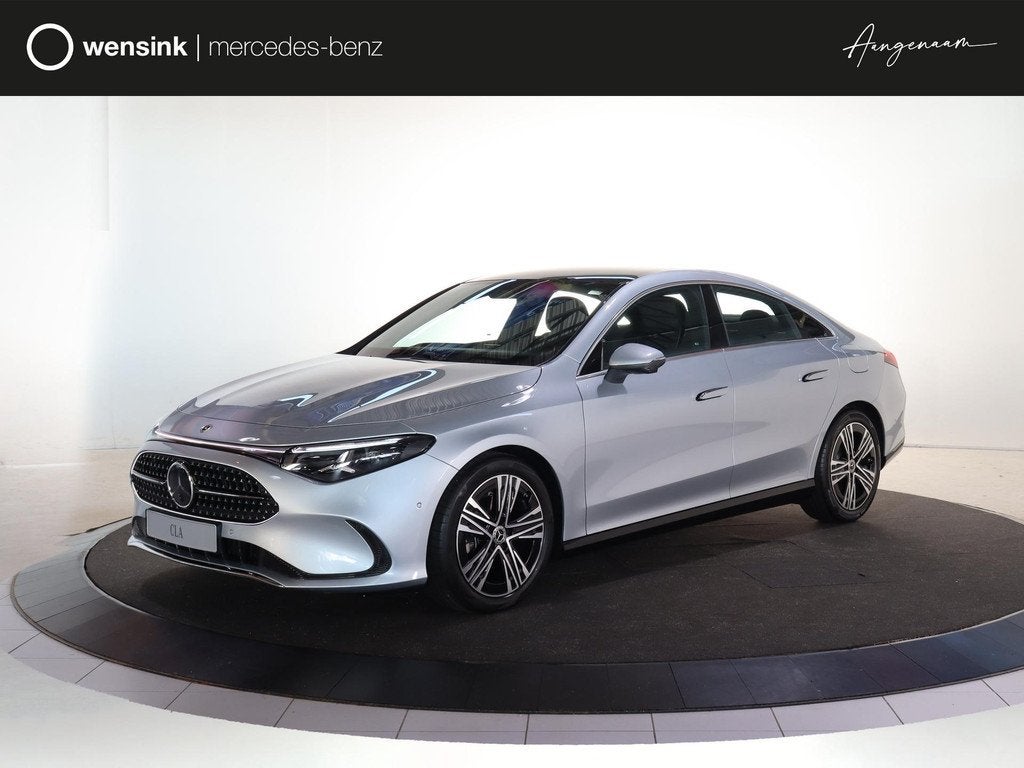 Mercedes-Benz CLA-klasse 180 Business Solution Luxury | Dode, Auto's, Mercedes-Benz, CLA, 136 pk, 4 cilinders, Bedrijf