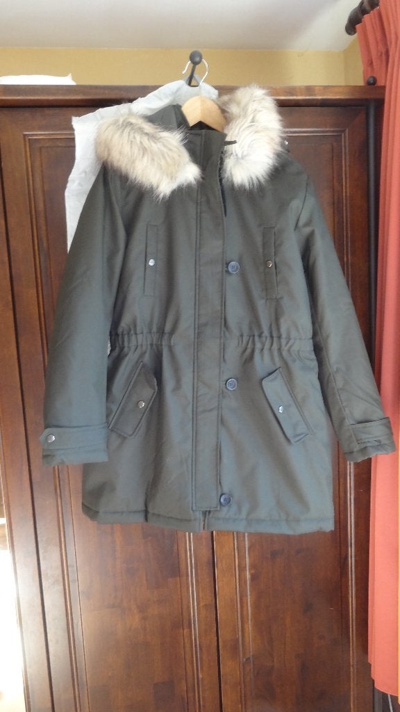 NIEUWE winterjas maat XL , merk Only ,met GRATIS een, Kleding | Dames, Only, Maat 46/48 (XL) of groter, Nieuw, Ophalen of Verzenden