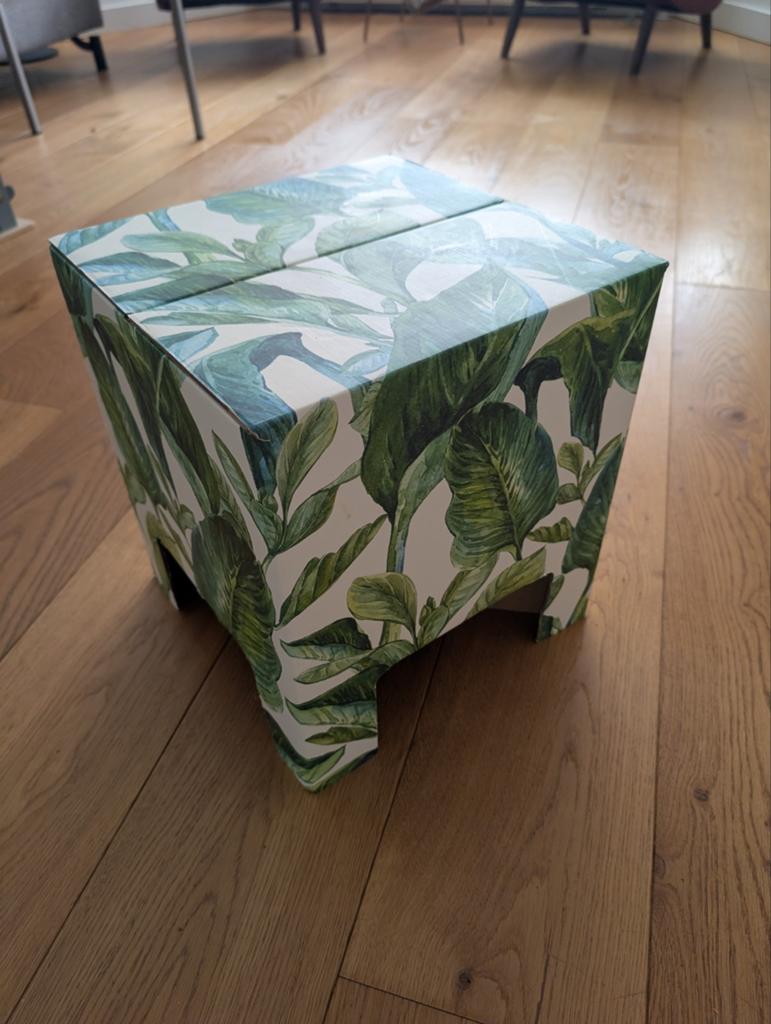 Dutch Design Brand Green Leaf kartonnen krukje, Ophalen, Zo goed als nieuw, Overige materialen