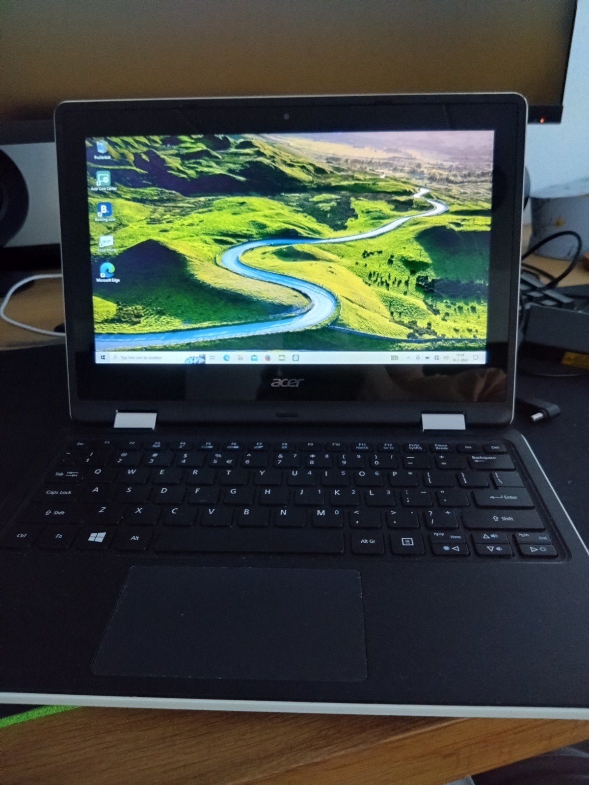 Acer Aspire R3-131T-C8R1 11.6" Touchscreen Laptop, 32 GB eMMC, Gebruikt, Qwerty, Met touchscreen