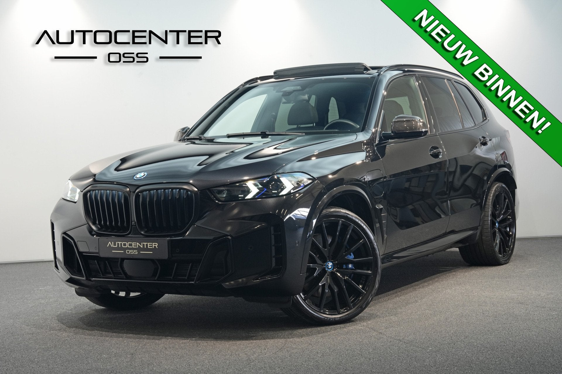 BMW X5 xDrive50e M-Sport | CARBON | ACHTERAS BES. | B&W | Sk, Auto's, Gebruikt, 2395 kg, Zwart, 489 pk
