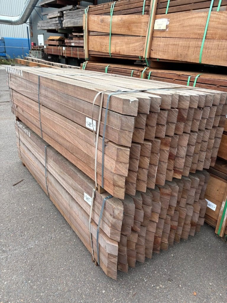 NIEUW | Azobé puntpalen 80x80 | Vanaf €29,50, Doe-het-zelf en Verbouw, Ophalen, Overige typen, Nieuw, 250 tot 300 cm
