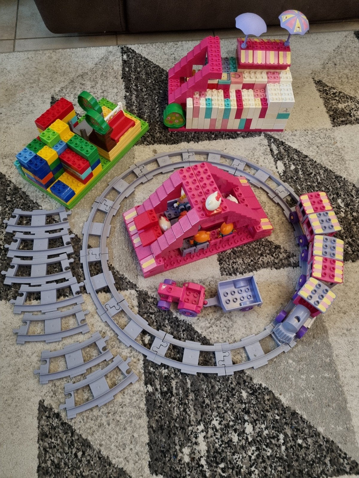 Unico DUPLO Hello Kitty Trein & Bouwblokken Set, Ophalen, Gebruikt, Overige merken
