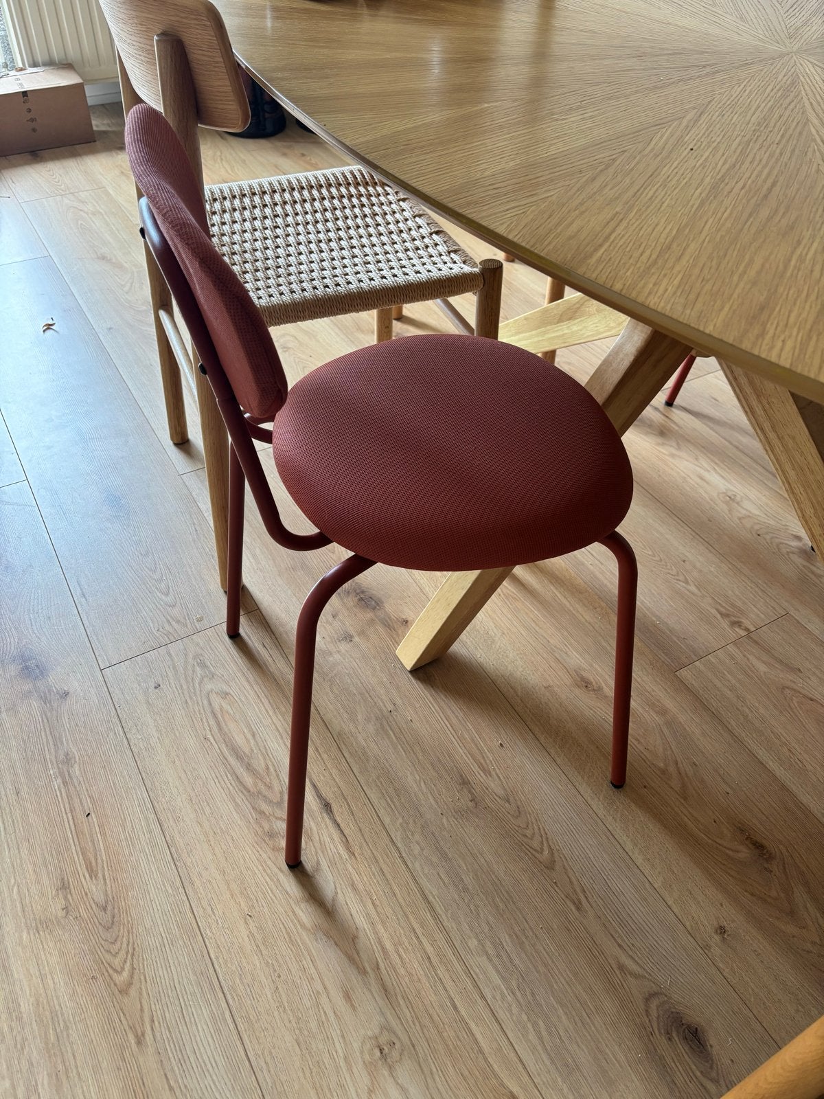 2 terracotta stoeltjes van IKEA - Wegens verhuizing, Huis en Inrichting, Stoelen, Ophalen, Gebruikt, Twee, Overige kleuren