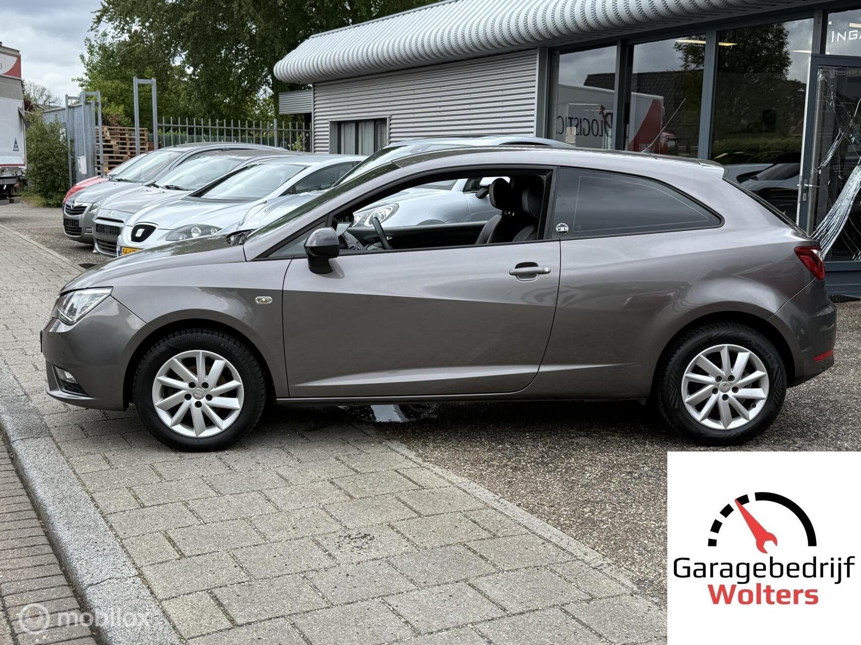 Seat Ibiza SC 1.2 TSI Style [alcantara] [xenon] autom.airco, Voorwielaandrijving, Gebruikt, Zwart, 4 cilinders