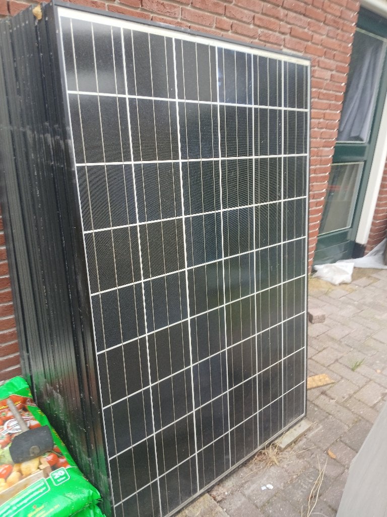 Te koop 14 zonnepanelen 215 wp en omvorner, Ophalen, Gebruikt, Overige typen