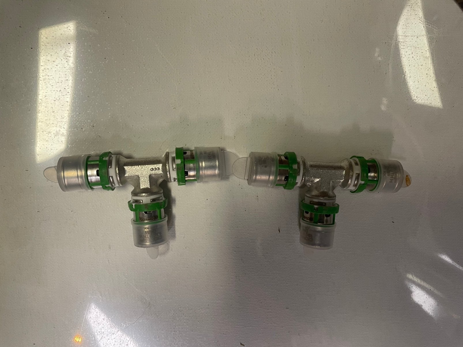 Henco PVDF persfitting rechte koppeling 16mm — 2 stuks, Ophalen of Verzenden, Zo goed als nieuw