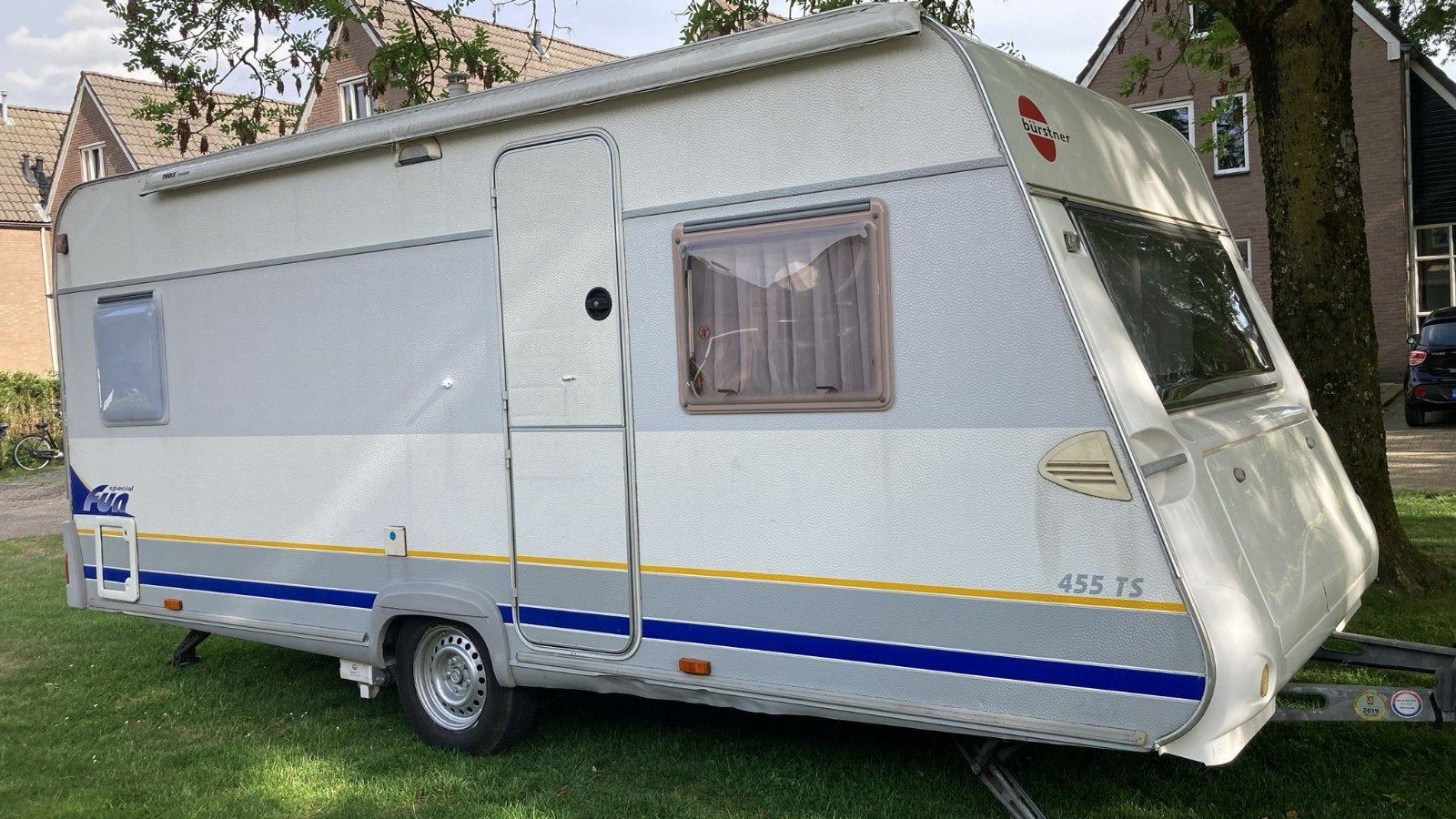 Caravan BÜRSTNER 4565, Kachel, Rondzit, Frans bed, Particulier