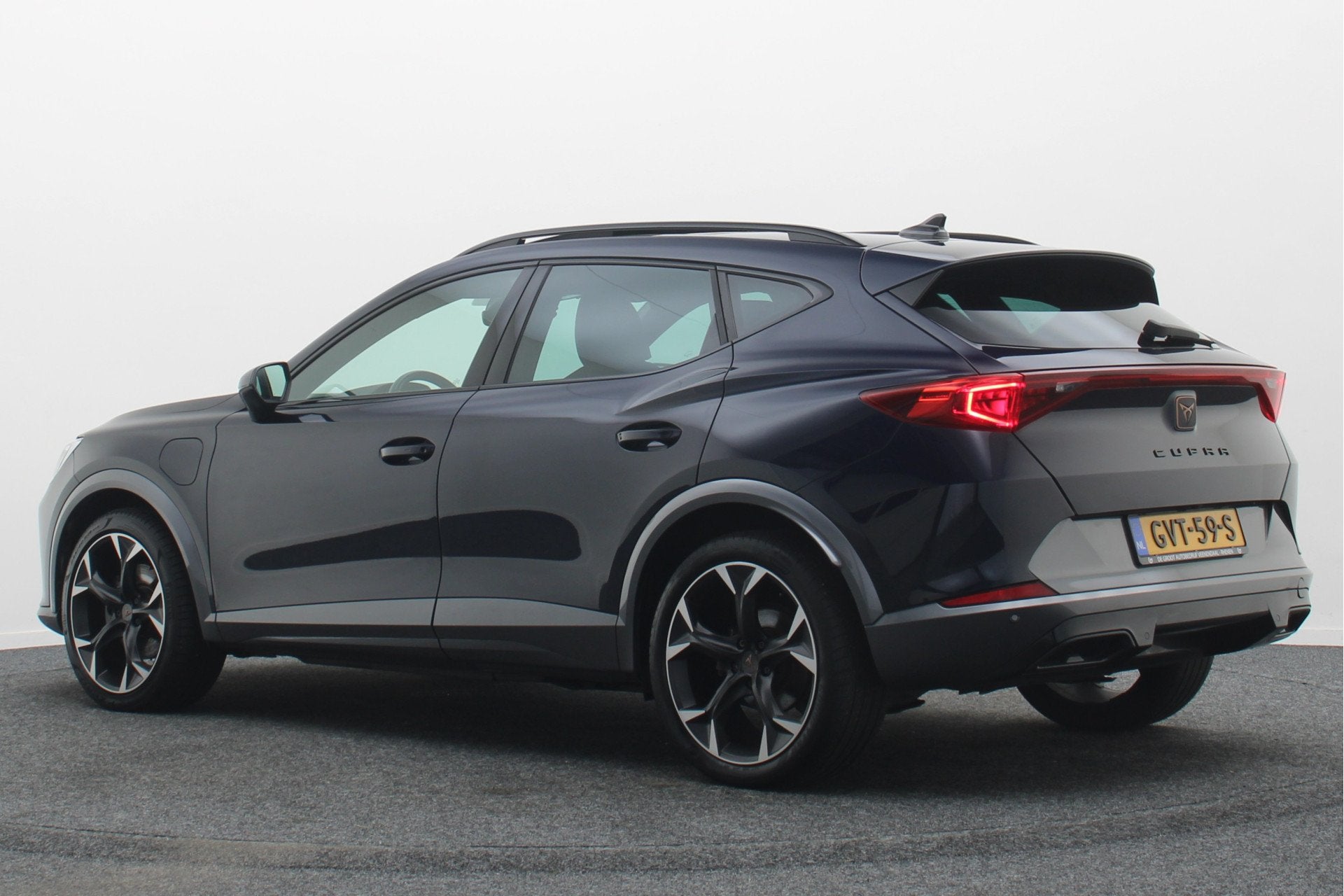 CUPRA Formentor 1.4 Plug-in Hybrid VZ Copper Edition Panoram, Auto's, Dealer onderhouden, Gebruikt, 4 cilinders, Formentor