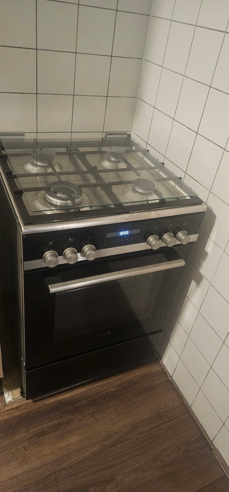 siemens gasfornuis ( super schoon ), Zo goed als nieuw, Gas, Vrijstaand, 85 tot 90 cm