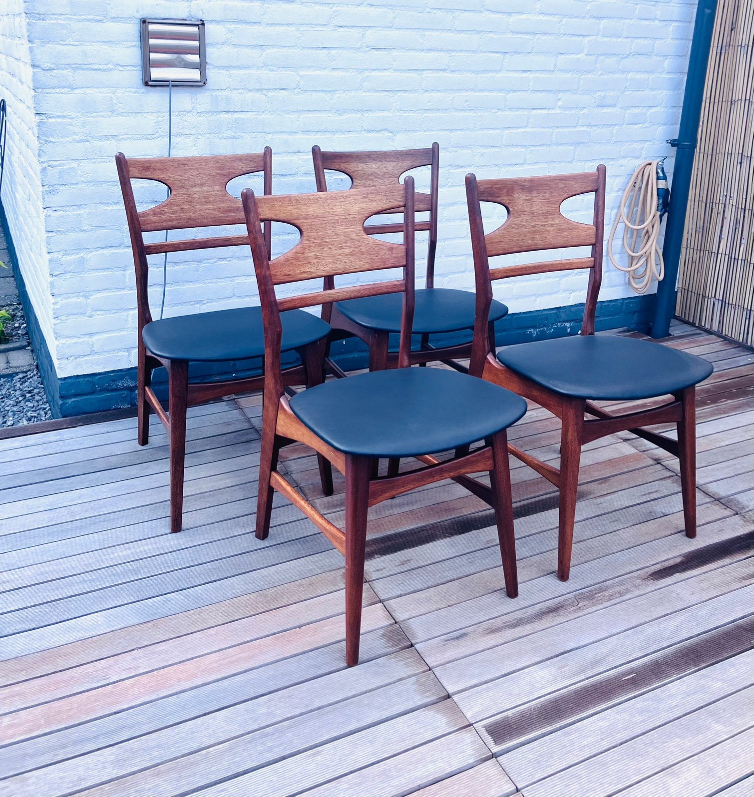 Vier Deense vintage eetkamerstoelen teak, Huis en Inrichting, Stoelen, Ophalen, Zwart, Vintage, Zo goed als nieuw
