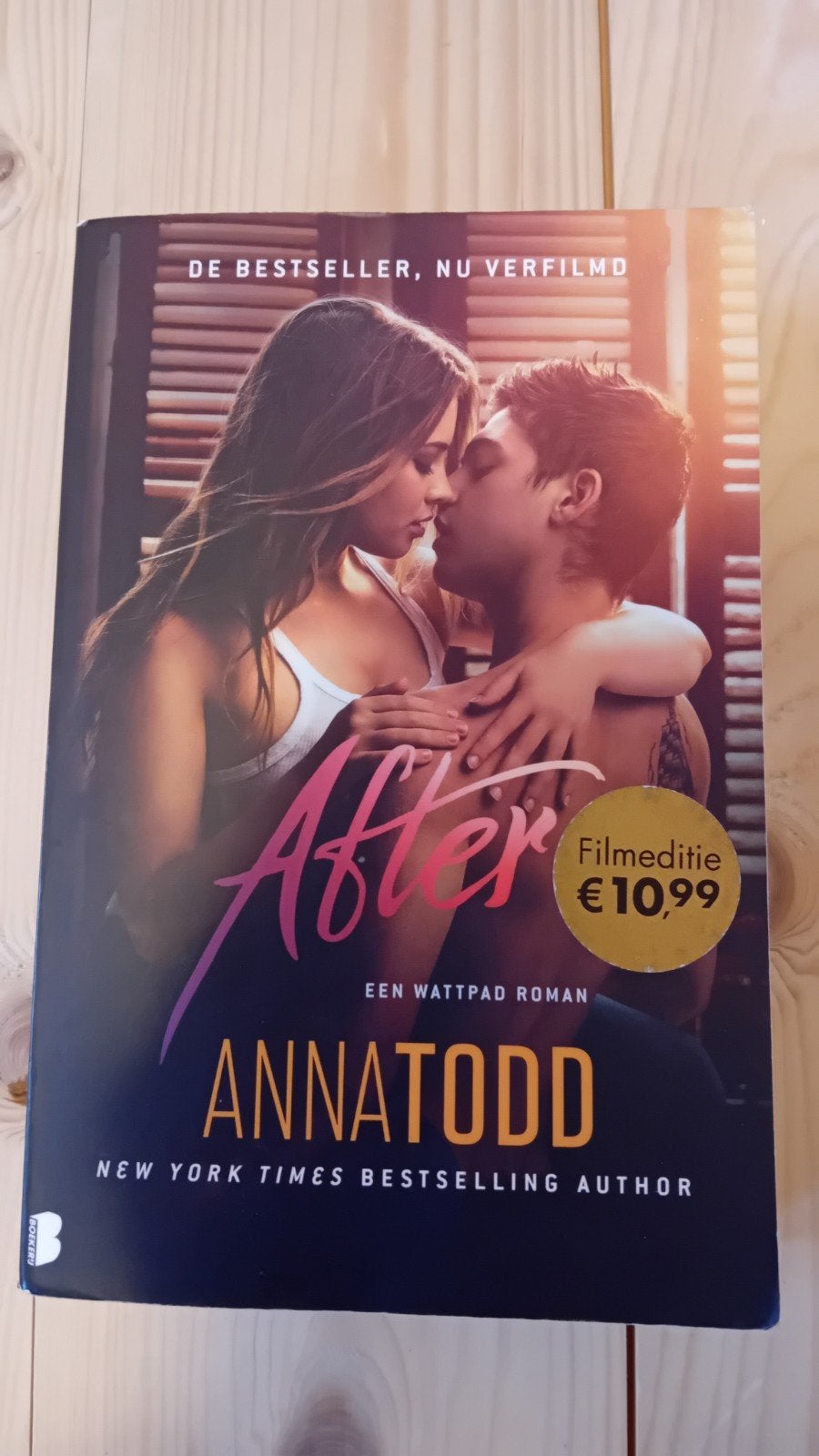 Anna Todd - Hier begint alles (After), Boeken, Ophalen of Verzenden, Zo goed als nieuw, Anna Todd, Amerika