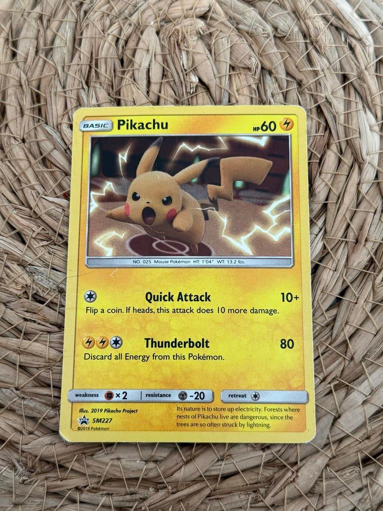 Pikachu Pokémon Kaart promo card SM227 - Basic HP60, Ophalen of Verzenden, Gebruikt, Losse kaart