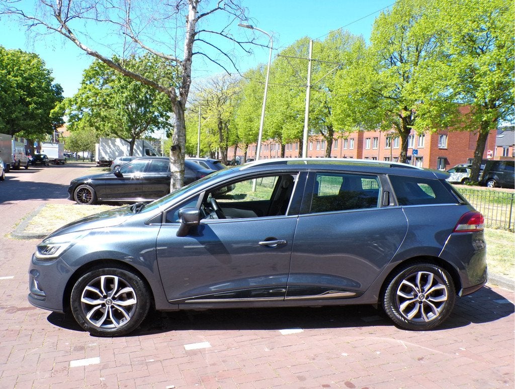 Renault Clio Estate 0.9 TCe Intens CAMERA NAVI TEL CRUISECON, Voorwielaandrijving, 898 cc, 1063 kg, Gebruikt