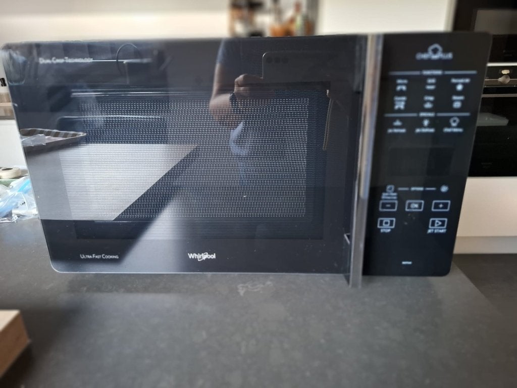 Whirlpool ChefPlus combi magnetron Crisp met accesoires, Witgoed en Apparatuur, Magnetrons, Ophalen, Combimagnetron, Crisp, Zo goed als nieuw