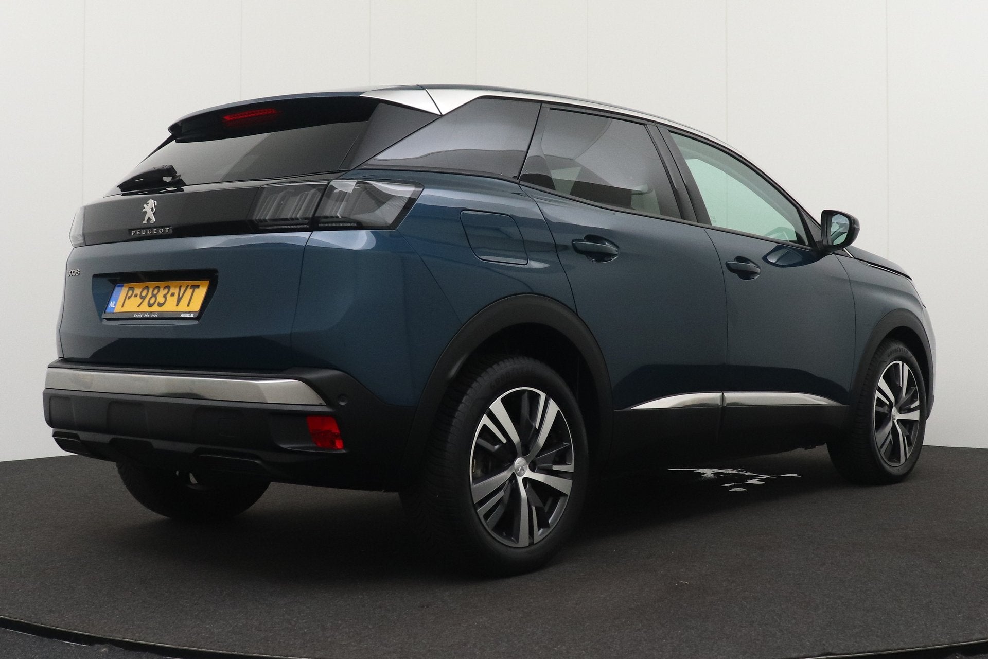 Peugeot 3008 1.2 131 PK Aut. Allure Avantage Carplay Camera, Dealer onderhouden, Gebruikt, 1199 cc, Blauw