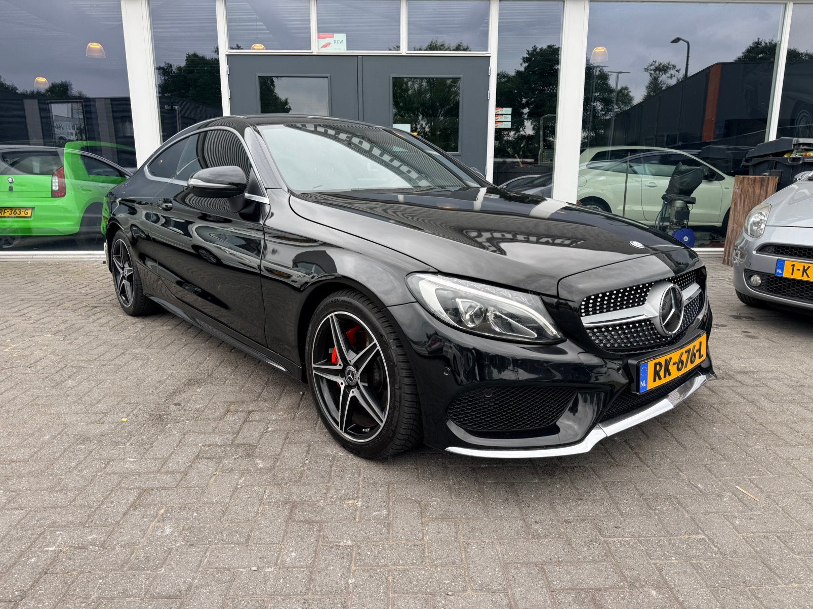 Mercedes-Benz C-Klasse C200 Coupe AMG-Pakket Automaat!!!, Auto's, Mercedes-Benz, Achterwielaandrijving, 1800 kg, Zwart, 4 cilinders
