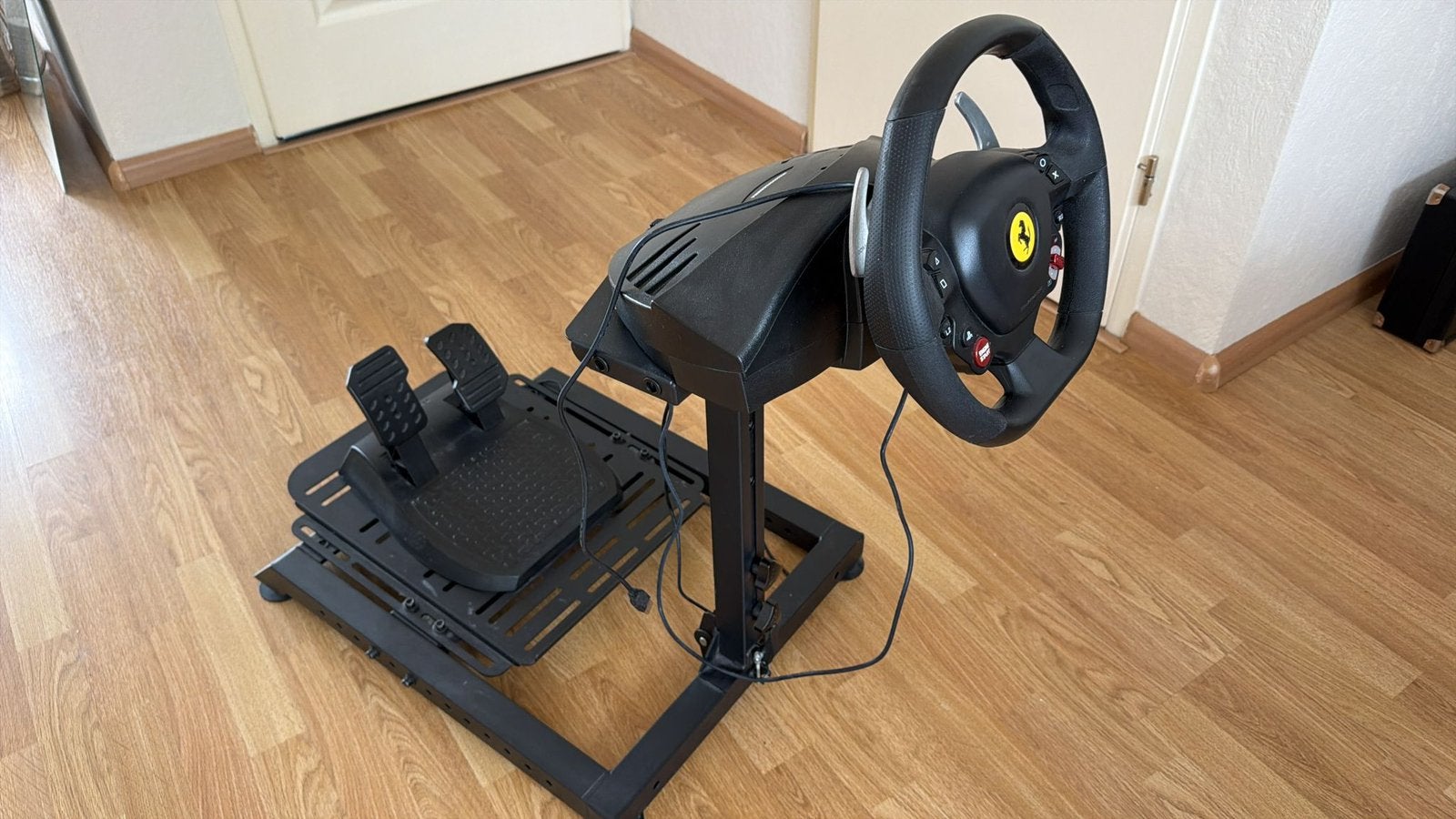 Thrustmaster Ferrari 458 Spider racestuur met pedalen, Ophalen, Racestuur, Force feedback, PlayStation