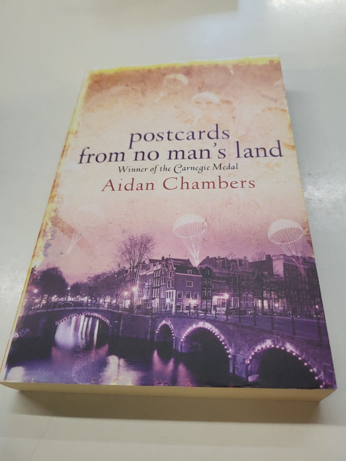 Postcards from no man's land, Boeken, Ophalen of Verzenden
