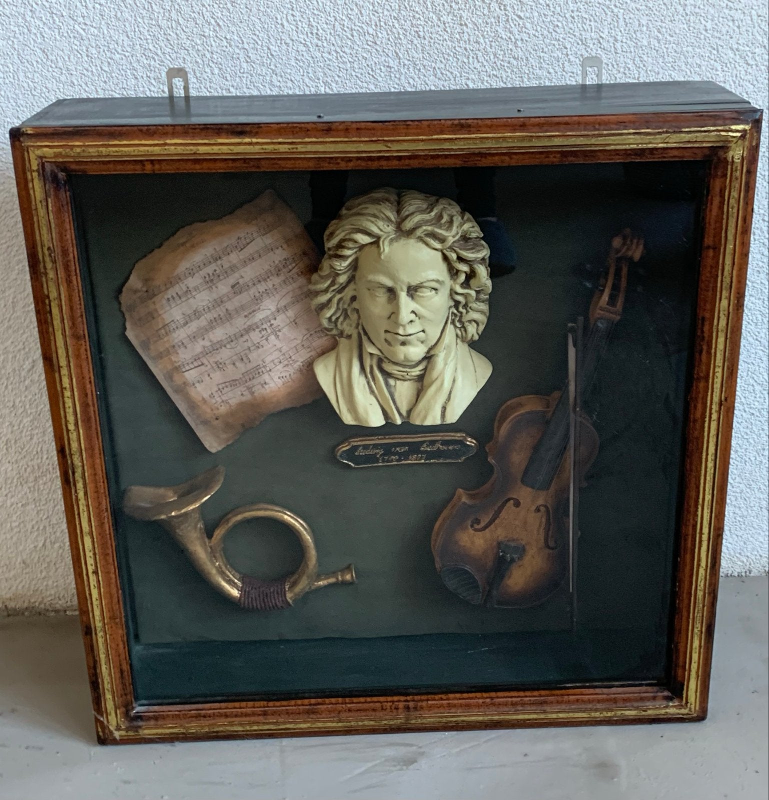 Beethoven vitrinekast met Viool en Hoorn, Antiek en Kunst, Ophalen