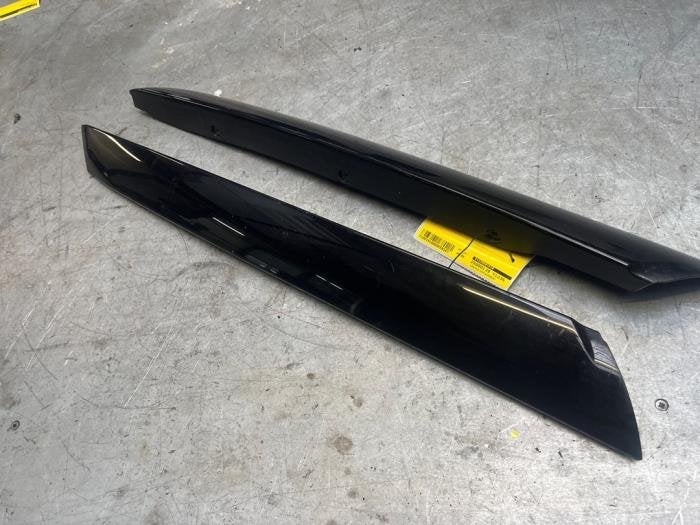 Voorruitlijst van een Mini Countryman, Gebruikt, -, -, Ophalen of Verzenden