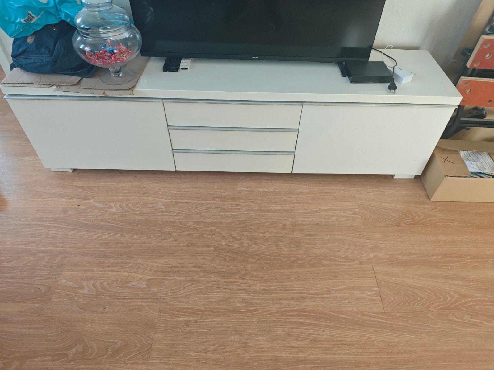 IKEA, TV-meubel, TV-kast, wit, 180 cm en lades., Ophalen, Gebruikt, 150 tot 200 cm, Minder dan 100 cm