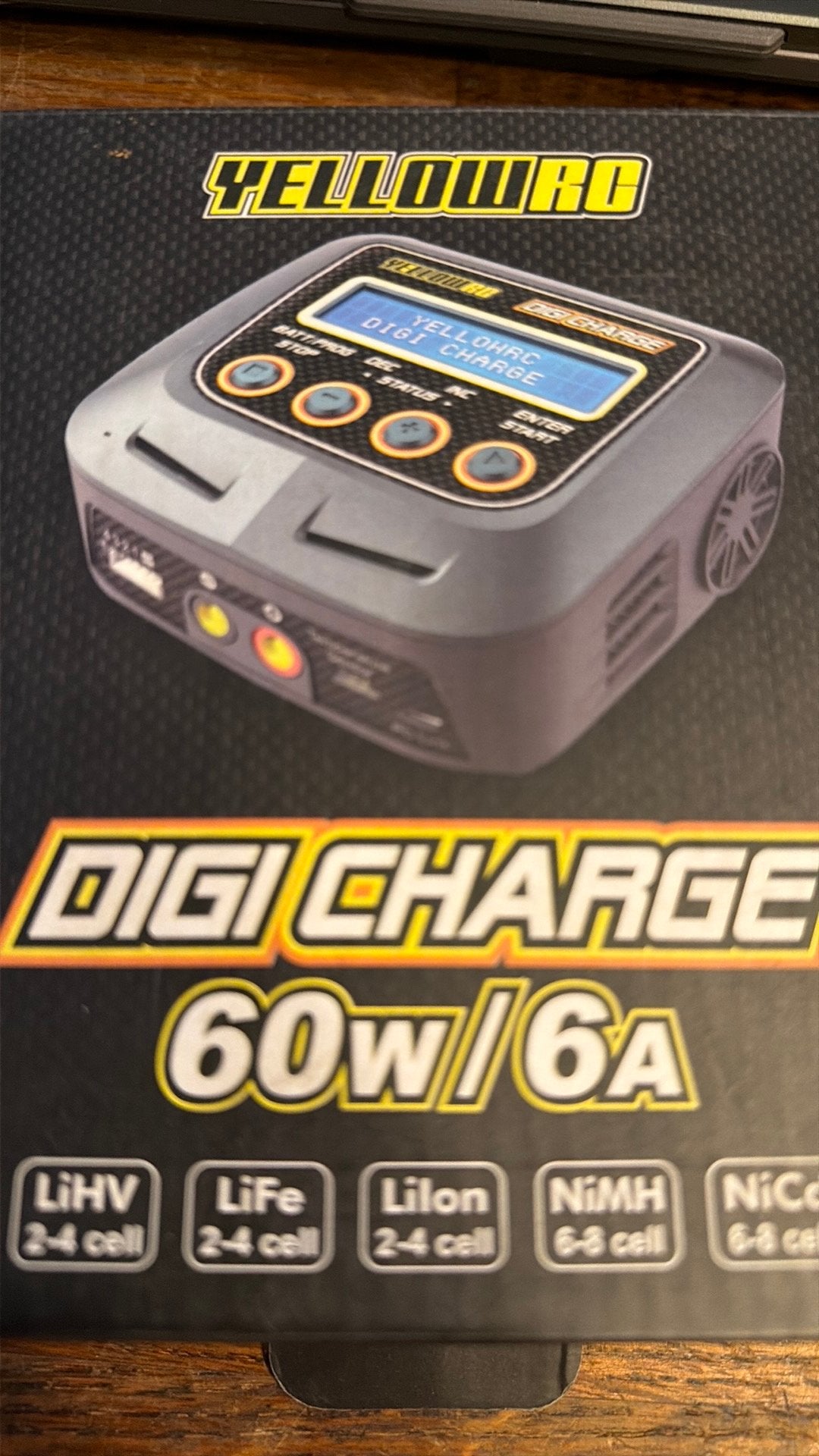 Yellow RC digi chatce plus kabel 60w/6amp nu 35,00, B, Ophalen of Verzenden, C, Onderdeel