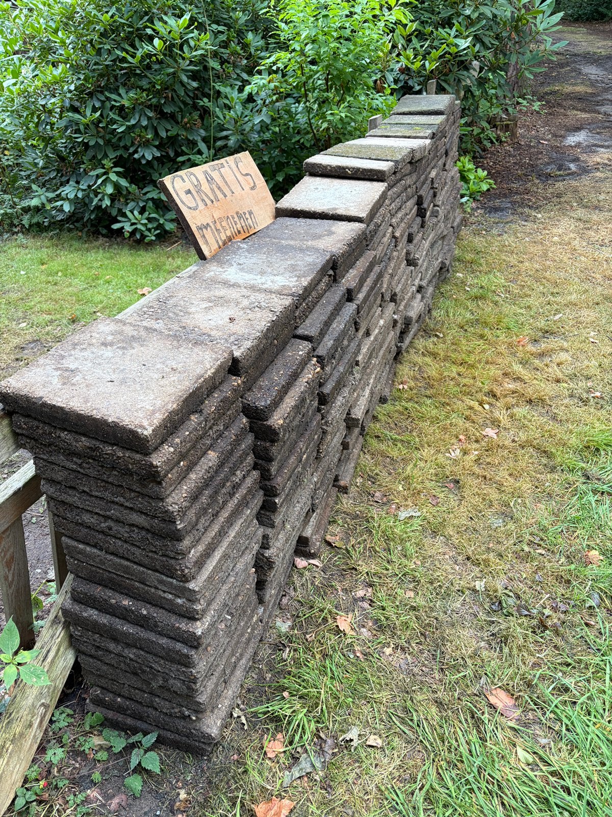 Gratis oude stoeptegels, Ophalen, Gebruikt, Overige typen, 10 m² of meer