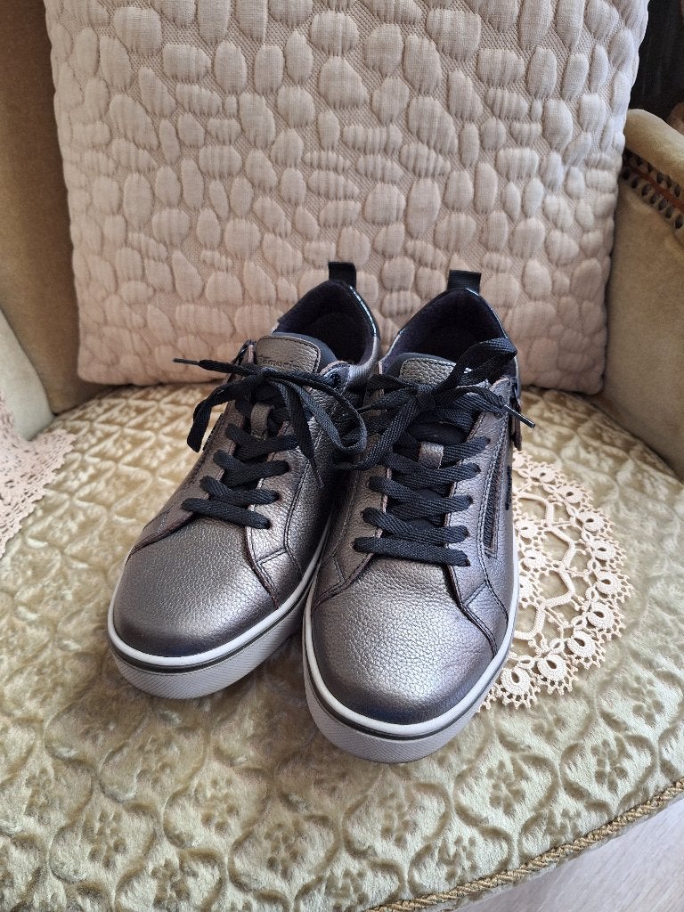 Zo Goed als Nieuwe Leren Sneakers van Tamaris ** Mimosa **, Tamaris, Ophalen of Verzenden, Sneakers of Gympen, Zo goed als nieuw