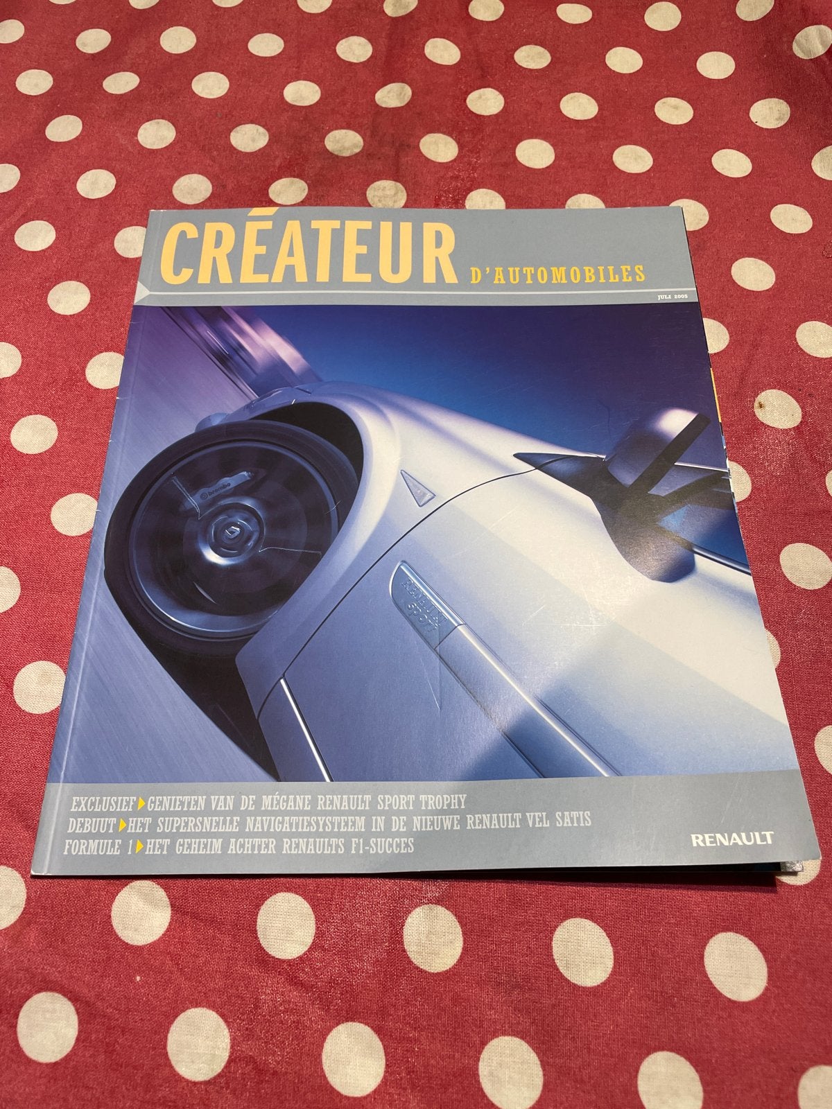 Créateur d'Automobiles - Renault Magazine, Ophalen of Verzenden, Zo goed als nieuw, Renault