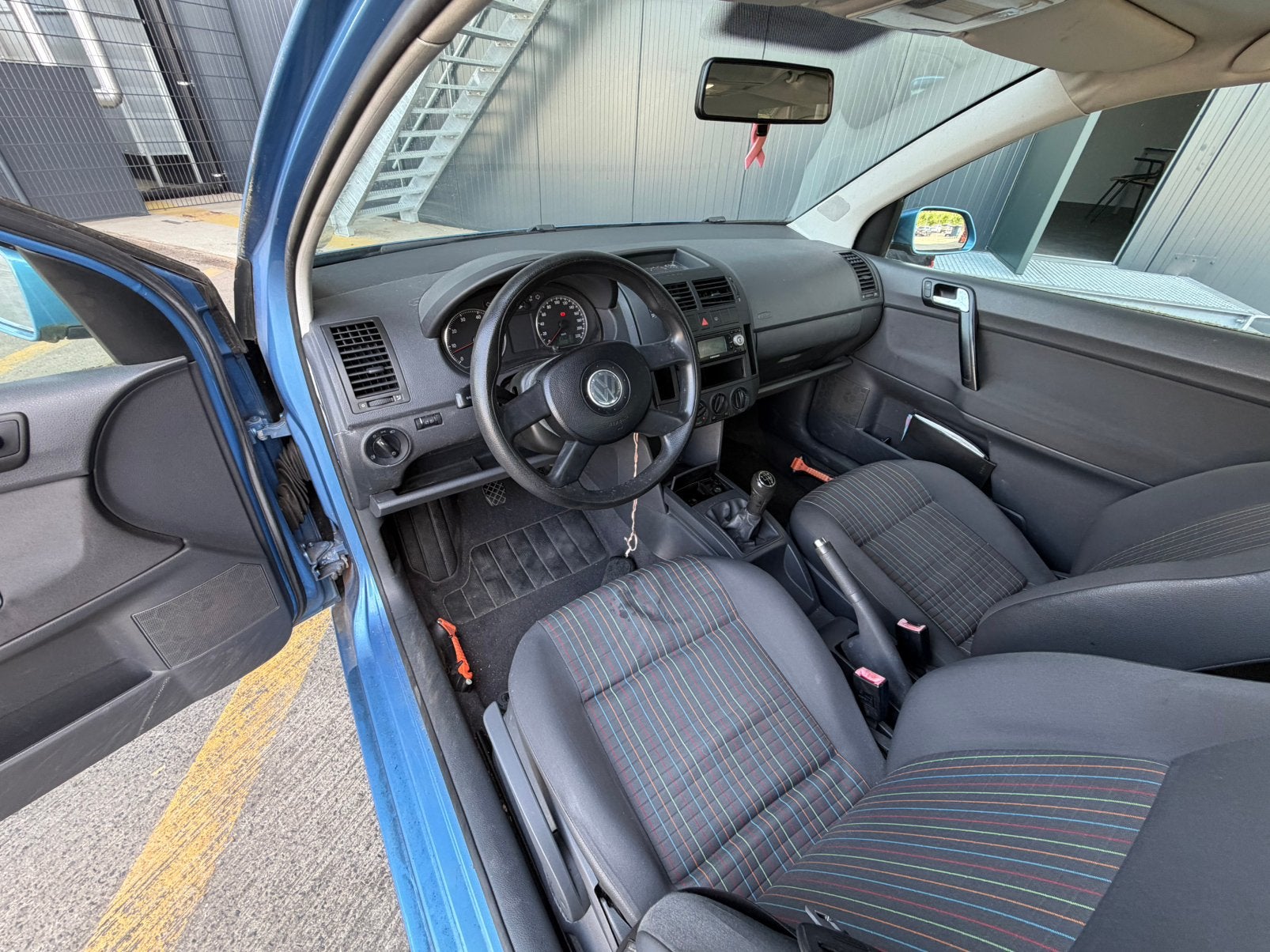 Volkswagen Polo 1.4 63KW FSI 2005 Blauw, Auto's, Voorwielaandrijving, 40 €/maand, 4 cilinders, Blauw