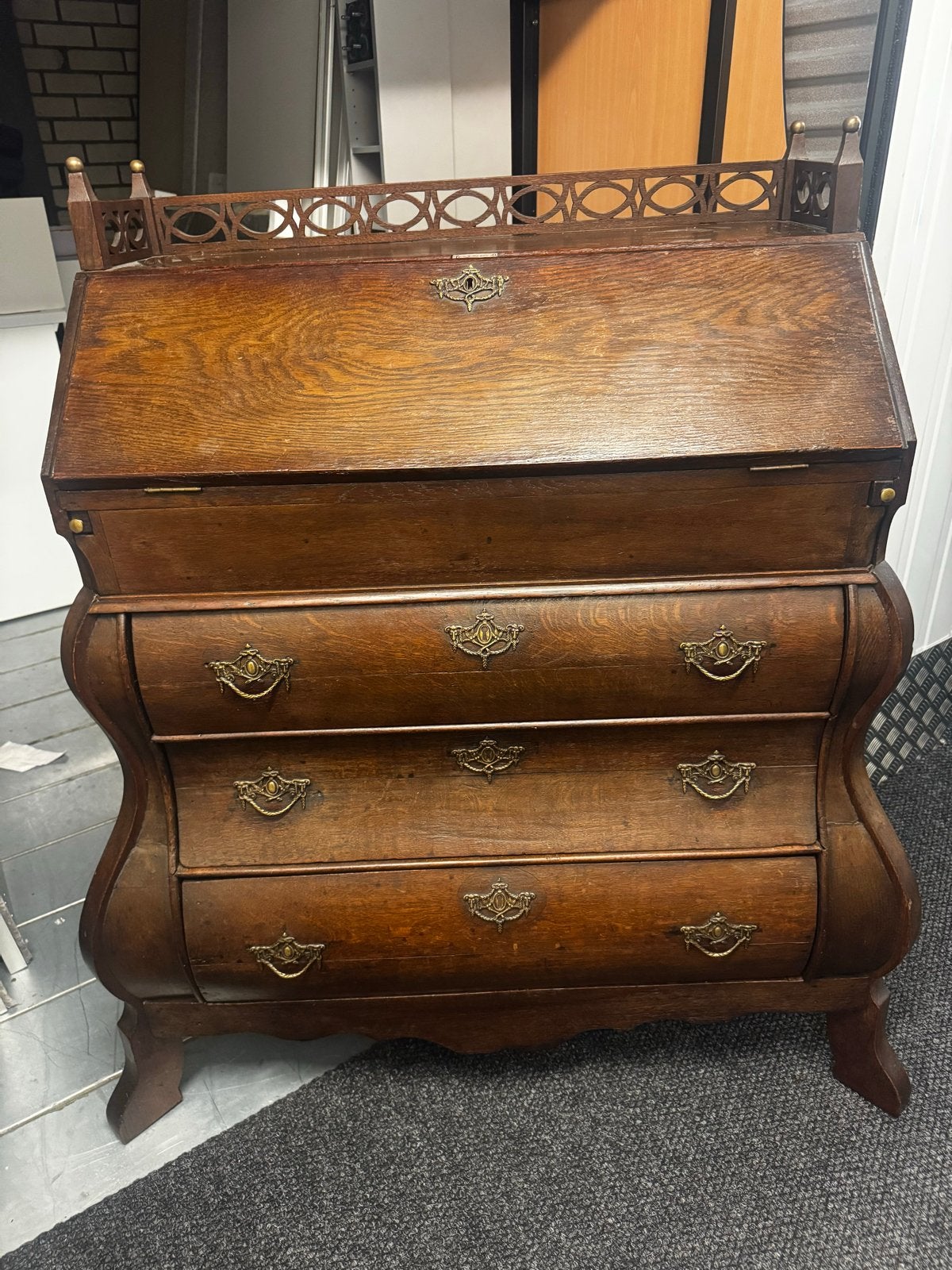 Antiek Fries eiken pultrum / secretaire, Ophalen