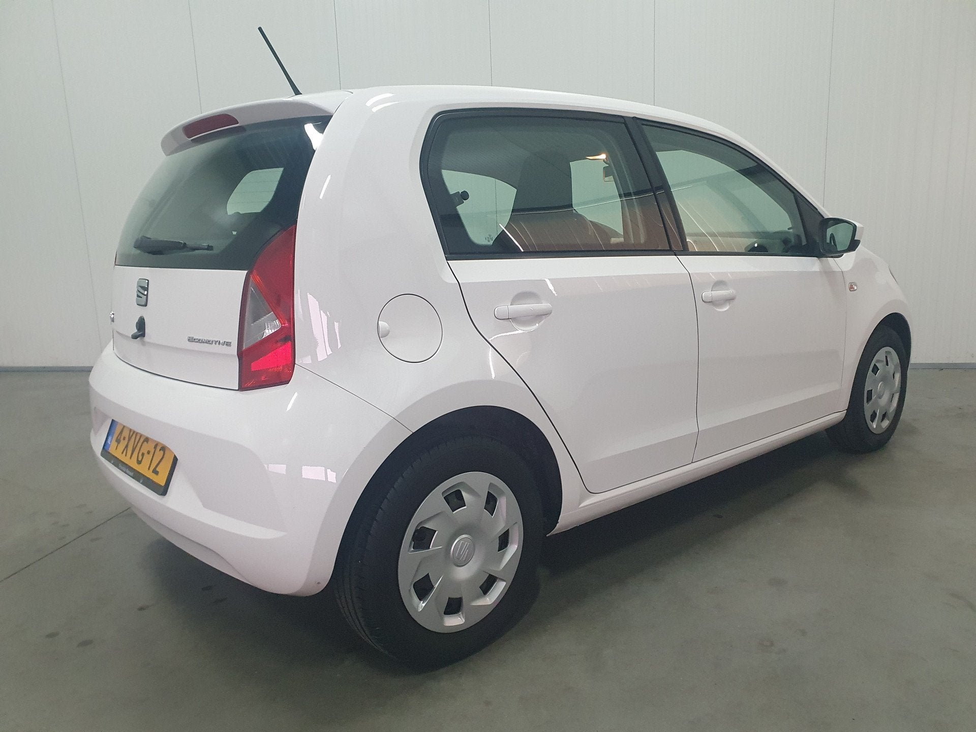 SEAT Mii 1.0 Style Dynamic AIRCO/EL.PAKKET . (bj 2015), Auto's, Voorwielaandrijving, Euro 5, Gebruikt, 840 kg