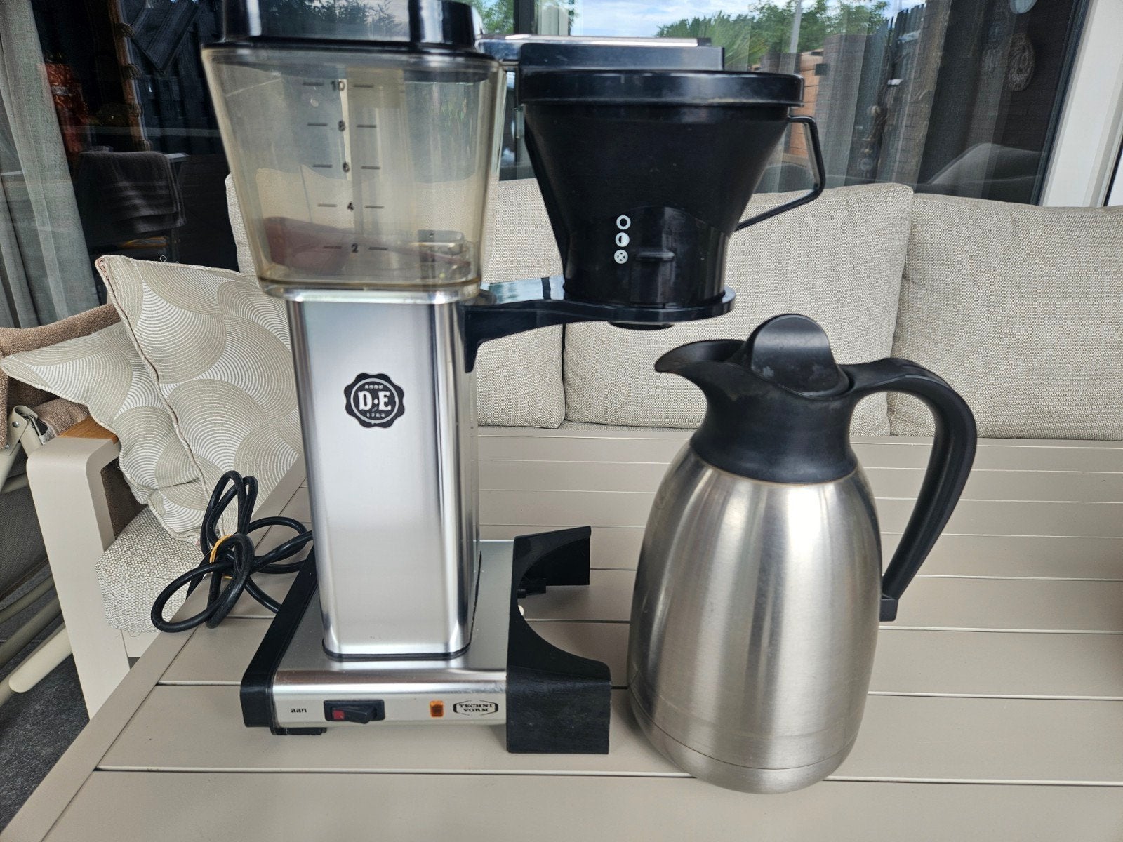 Douwe egberts koffieapparaat, 10 kopjes of meer, Ophalen, Gebruikt, Koffiemachine