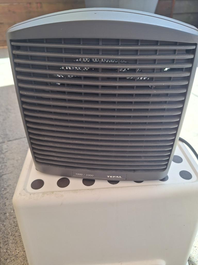 Tefal Ventilator/Kachel 1000/2000W, Gebruikt, Tafel- of Grondventilator, Minder dan 60 m³, 2 snelheden