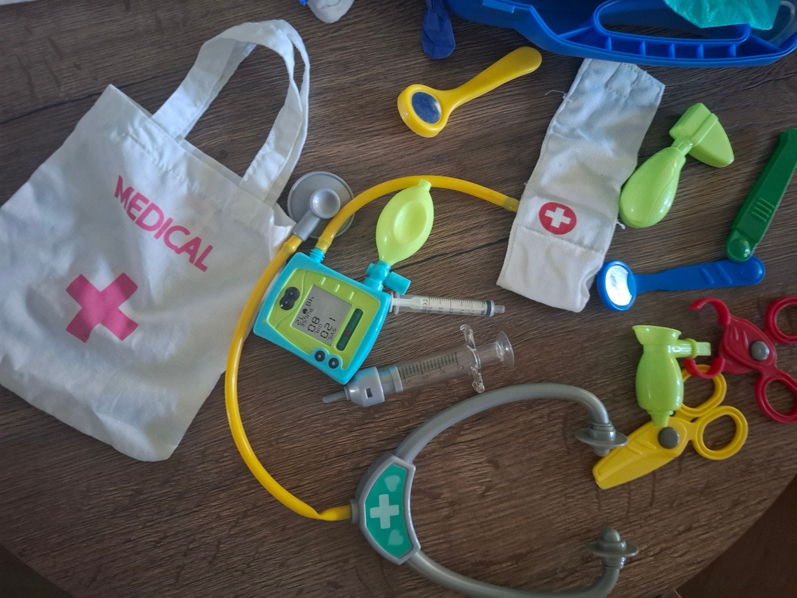 Speelgoed dokterskoffertje met instrumenten, Kinderen en Baby's, Ophalen of Verzenden, Gebruikt, Jongen of Meisje