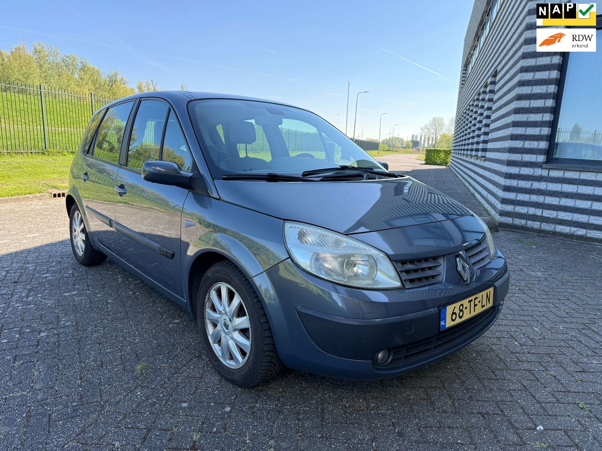 Renault Scénic 2.0-16V Business Line 1e Eigenaar, Auto's, 1998 cc, Gebruikt, Beige, 4 cilinders