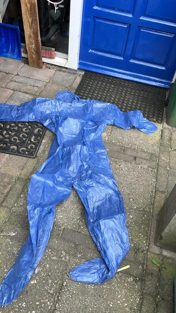 Partij overalls 50 stuks voor 10 euro, Ophalen, Zo goed als nieuw