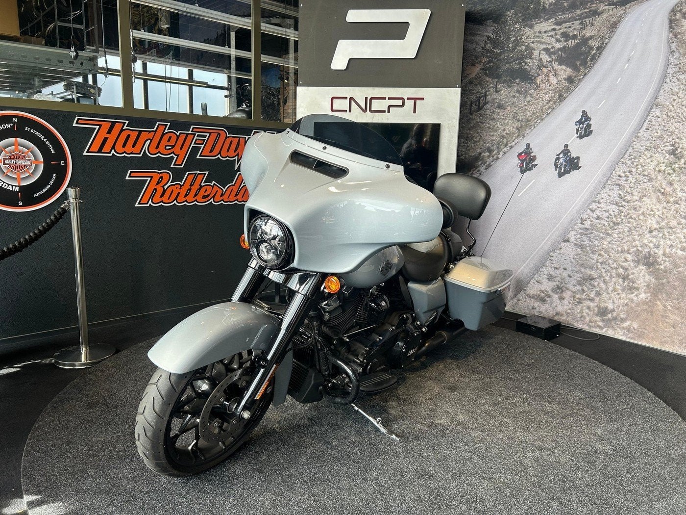 Harley-Davidson FLHXS STREET GLIDE SPECIAL Solid Colour Blac, Laan van Vredenoord 33
2289 DA  RIJSWIJK, NL, Bedrijf, Toermotor