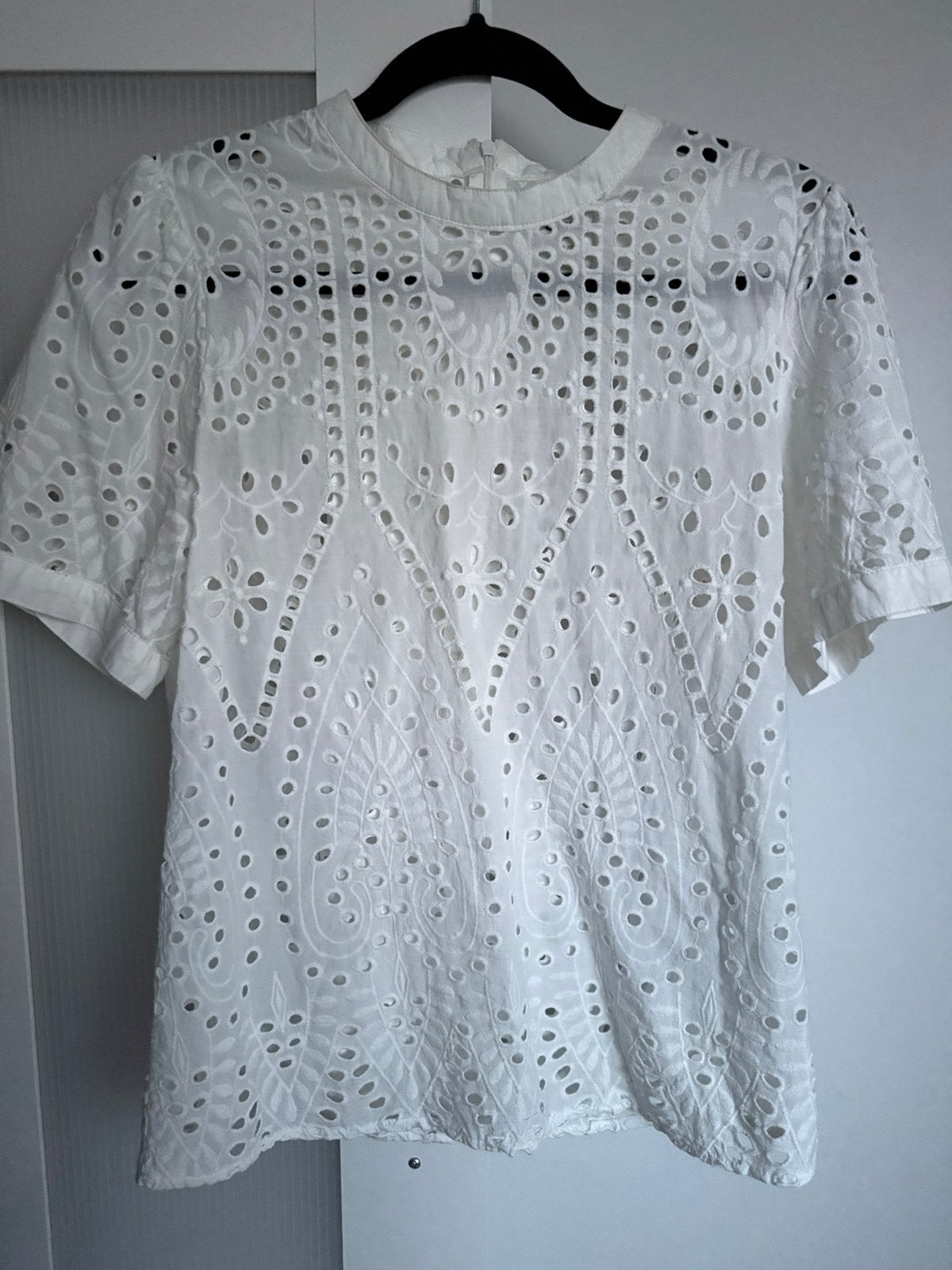 Only broderie top, mt L, Ophalen of Verzenden, Zo goed als nieuw, Maat 42/44 (L), Korte mouw