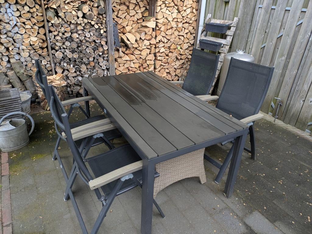 Eettafel met 4 stoelen, Tuin en Terras, Ophalen, Eettafel