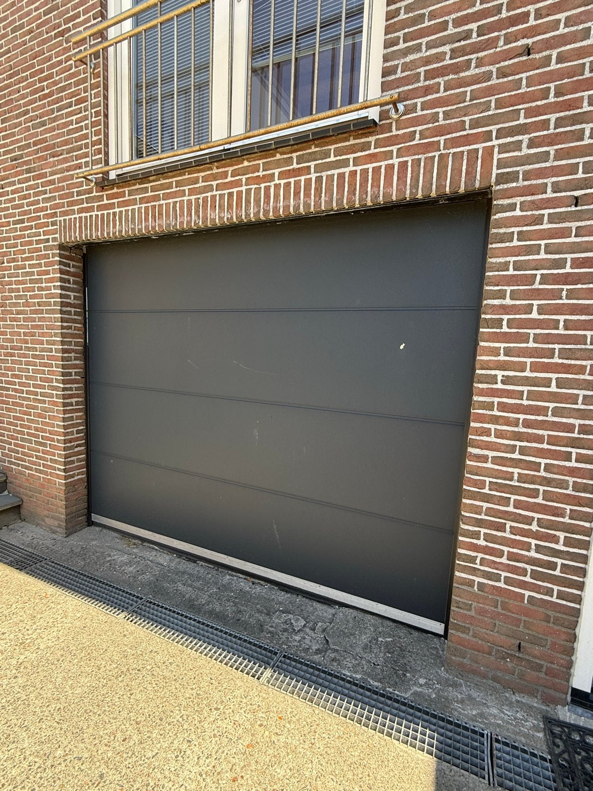 Elektrische kunststof garagedeur, Ophalen, Kunststof, Gebruikt, Garagedeur