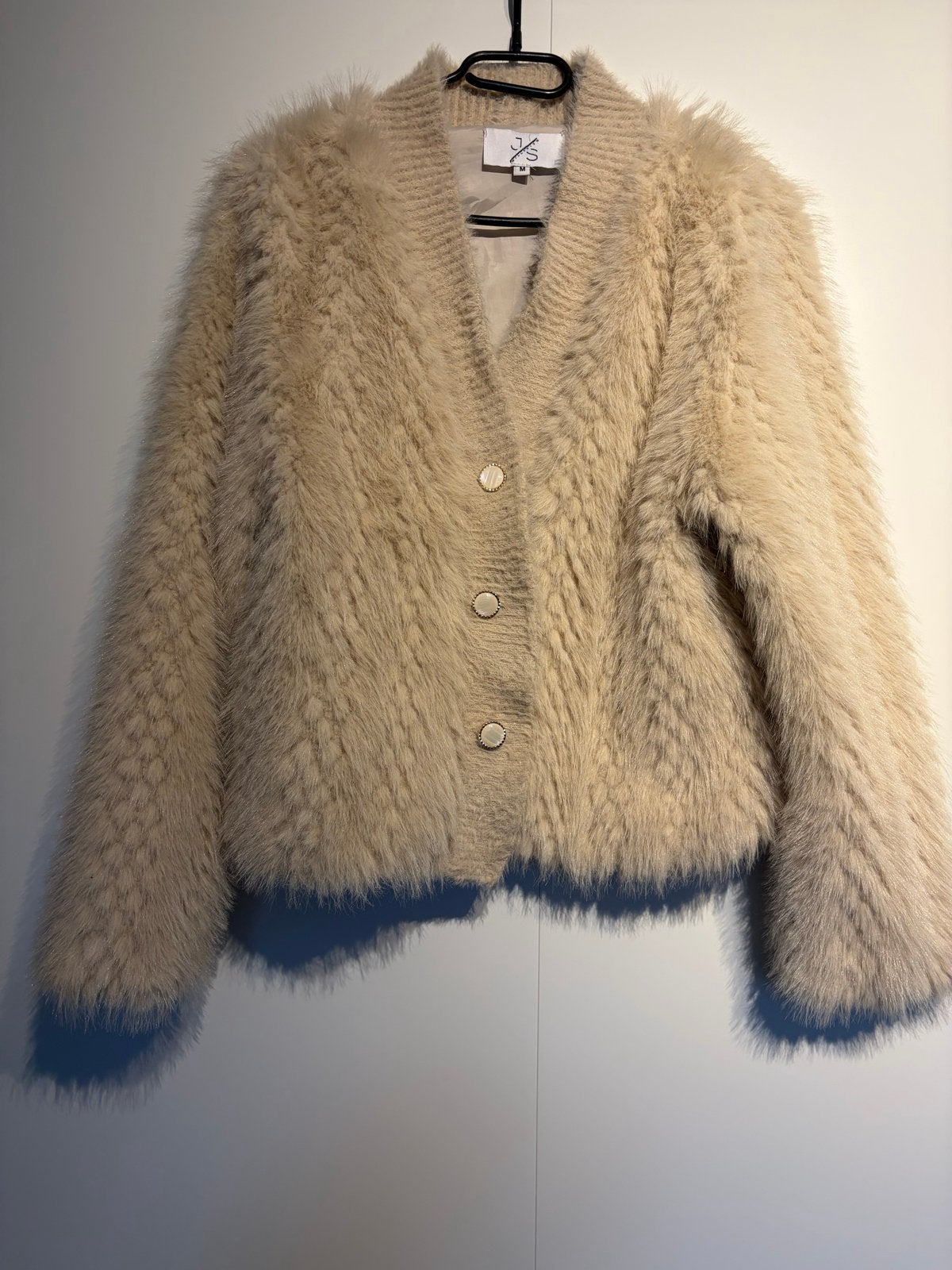 Nieuw en ongedragen beige faux fur jasje maat M, Ophalen of Verzenden, Nieuw, Maat 38/40 (M), Beige