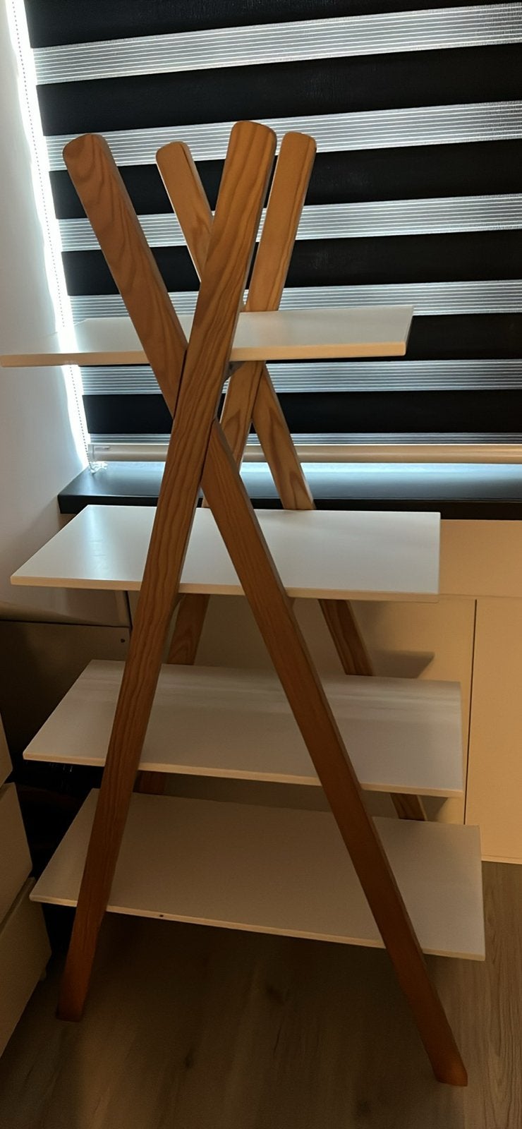 Tipi tent kast / Boekenkast, Ophalen of Verzenden, Zo goed als nieuw