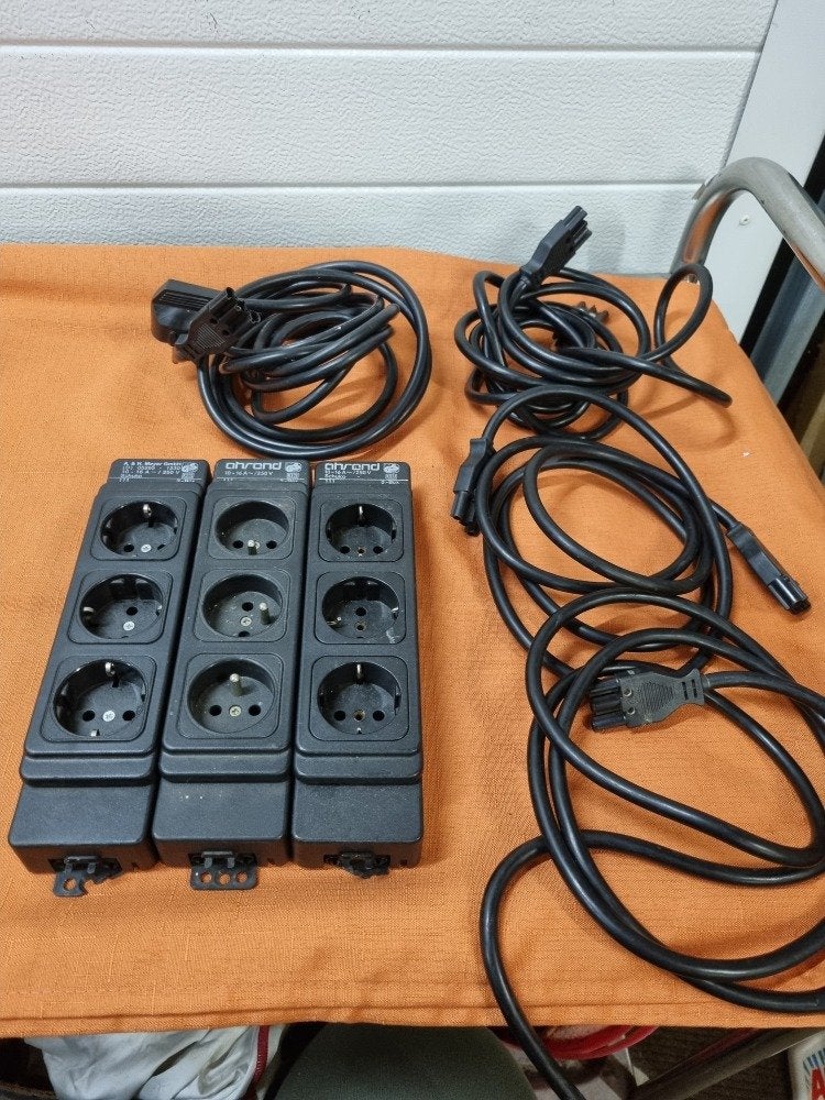 contactdozen ahrend wieland met schakel kabels, Ophalen of Verzenden, 'T Olde Gre-j, Info@toldegrej.nl, Endepoelstraat 20f Didam