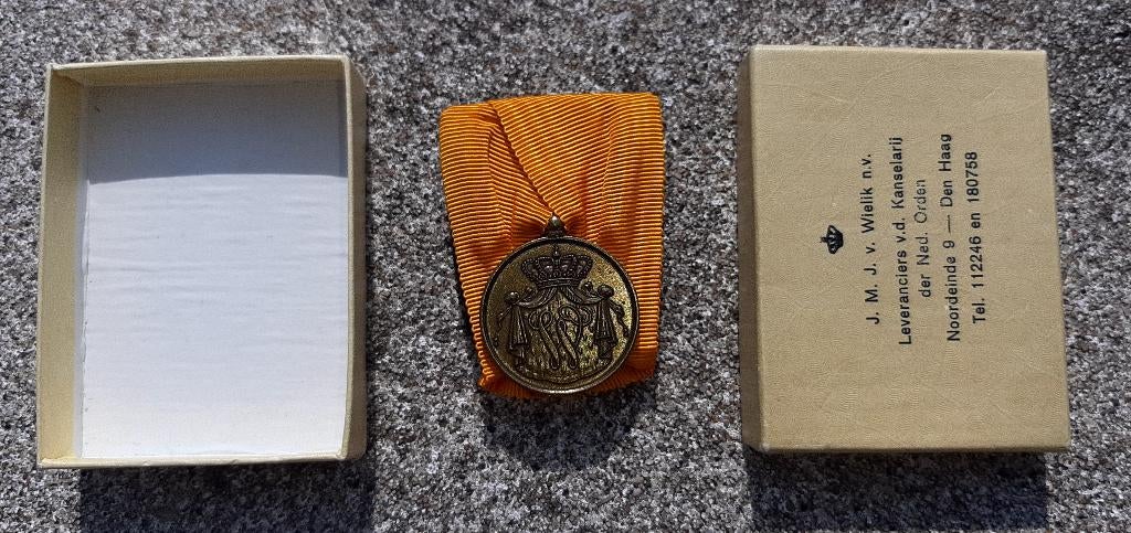 Medaille Marine 12 jaar trouwe dienst in brons in origineel, Ophalen of Verzenden, Marine, Nederland, Lintje, Medaille of Wings