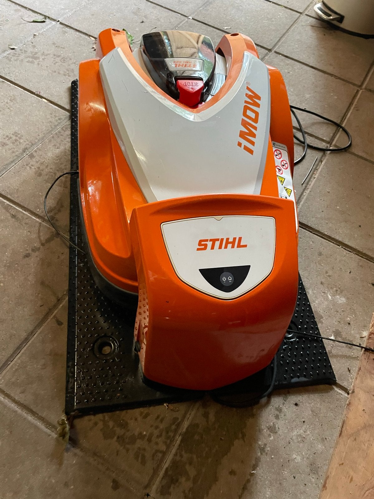 Foto 4 van Stihl iMow RMI 422 P robotmaaier - zo goed als nieuw